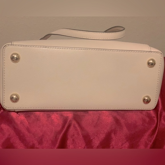 Michael Kors👜💗 - Picture 7 of 9